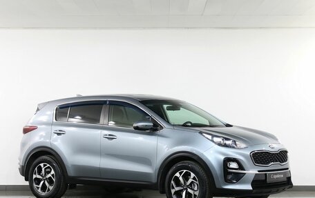 KIA Sportage IV рестайлинг, 2020 год, 2 395 000 рублей, 3 фотография