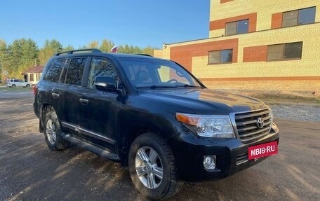 Toyota Land Cruiser 200, 2014 год, 3 300 000 рублей, 7 фотография