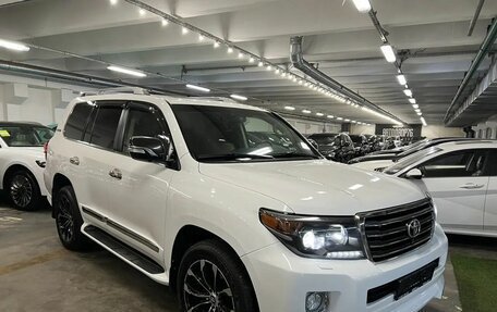 Toyota Land Cruiser 200, 2014 год, 4 499 000 рублей, 3 фотография