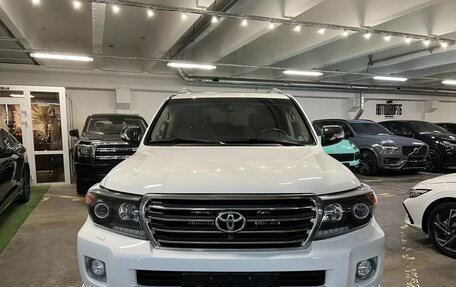 Toyota Land Cruiser 200, 2014 год, 4 499 000 рублей, 4 фотография