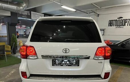 Toyota Land Cruiser 200, 2014 год, 4 499 000 рублей, 8 фотография