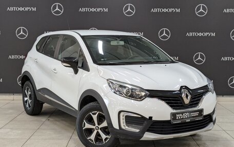 Renault Kaptur I рестайлинг, 2019 год, 1 055 000 рублей, 23 фотография