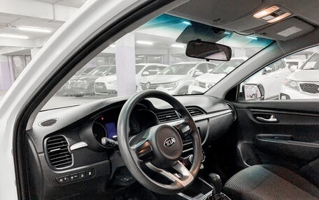 KIA Rio IV, 2018 год, 1 350 000 рублей, 16 фотография