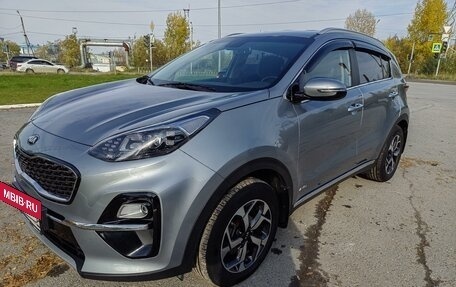 KIA Sportage IV рестайлинг, 2020 год, 2 700 000 рублей, 3 фотография