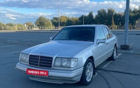 Mercedes-Benz W124, 1989 год, 230 000 рублей, 1 фотография