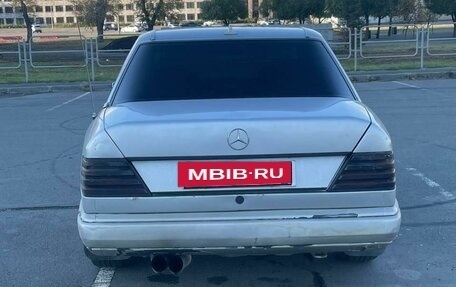 Mercedes-Benz W124, 1989 год, 230 000 рублей, 3 фотография