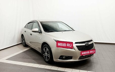 Chevrolet Cruze II, 2012 год, 731 000 рублей, 3 фотография