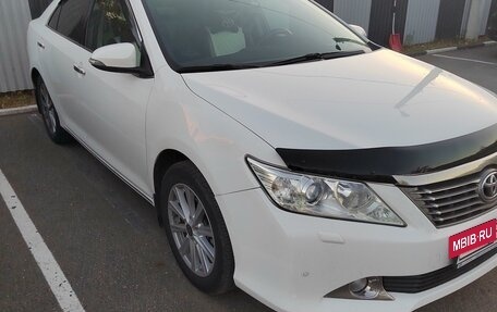 Toyota Camry, 2014 год, 2 150 000 рублей, 2 фотография