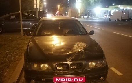 BMW 5 серия, 2000 год, 240 000 рублей, 2 фотография