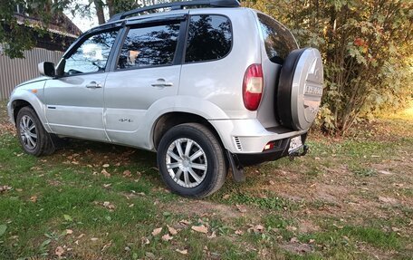 Chevrolet Niva I рестайлинг, 2003 год, 370 000 рублей, 8 фотография