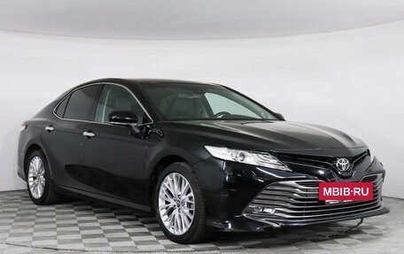 Toyota Camry, 2018 год, 3 299 000 рублей, 3 фотография