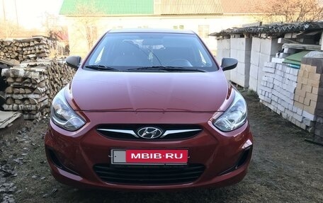 Hyundai Solaris II рестайлинг, 2012 год, 870 000 рублей, 8 фотография