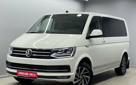 Volkswagen Caravelle T6 рестайлинг, 2019 год, 4 345 000 рублей, 1 фотография