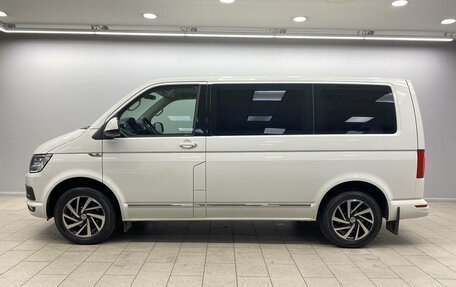 Volkswagen Caravelle T6 рестайлинг, 2019 год, 4 345 000 рублей, 2 фотография