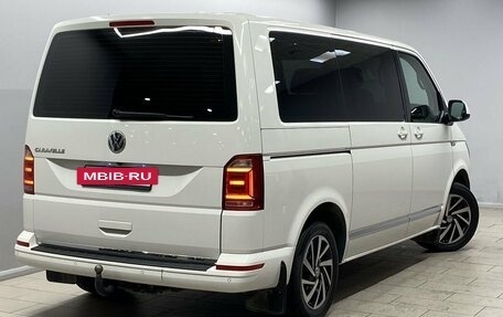 Volkswagen Caravelle T6 рестайлинг, 2019 год, 4 345 000 рублей, 4 фотография