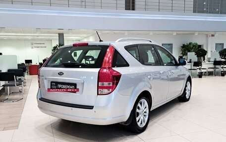 KIA cee'd I рестайлинг, 2010 год, 892 000 рублей, 5 фотография