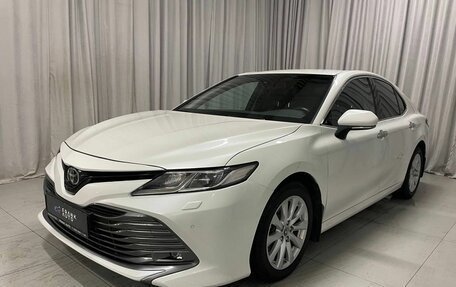 Toyota Camry, 2019 год, 2 600 000 рублей, 15 фотография