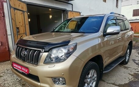 Toyota Land Cruiser Prado 150 рестайлинг 2, 2011 год, 3 200 000 рублей, 1 фотография