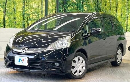 Honda Fit Shuttle I рестайлинг, 2015 год, 990 000 рублей, 1 фотография