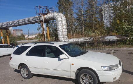 Toyota Camry, 1997 год, 400 000 рублей, 13 фотография