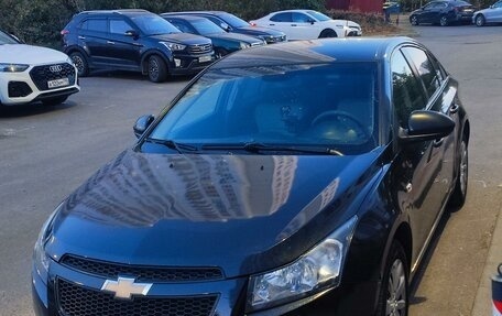 Chevrolet Cruze II, 2011 год, 800 000 рублей, 3 фотография