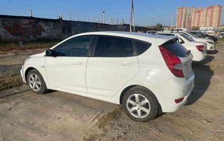 Hyundai Solaris II рестайлинг, 2013 год, 1 180 000 рублей, 9 фотография