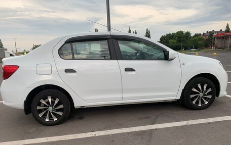 Renault Logan II, 2018 год, 1 150 000 рублей, 16 фотография