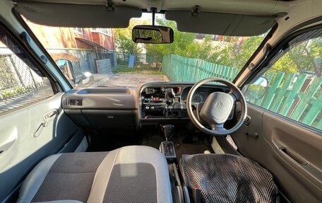 Toyota HiAce H100, 2003 год, 880 000 рублей, 8 фотография