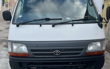 Toyota HiAce H100, 2003 год, 880 000 рублей, 5 фотография