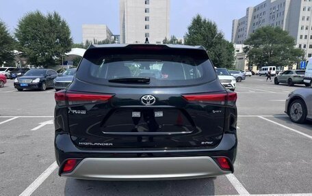 Toyota Highlander, 2024 год, 5 950 000 рублей, 4 фотография