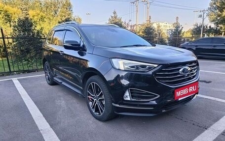 Ford Edge II рестайлинг, 2021 год, 2 650 000 рублей, 3 фотография