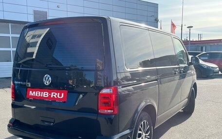 Volkswagen Caravelle T6 рестайлинг, 2018 год, 3 150 000 рублей, 4 фотография