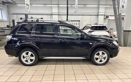 Mitsubishi Outlander III рестайлинг 3, 2006 год, 599 000 рублей, 4 фотография