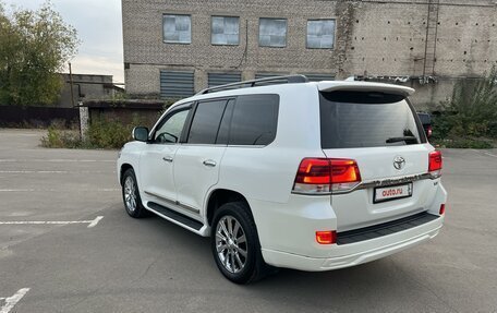 Toyota Land Cruiser 200, 2016 год, 5 600 000 рублей, 3 фотография