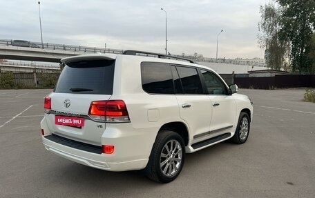 Toyota Land Cruiser 200, 2016 год, 5 600 000 рублей, 5 фотография