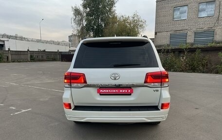 Toyota Land Cruiser 200, 2016 год, 5 600 000 рублей, 4 фотография