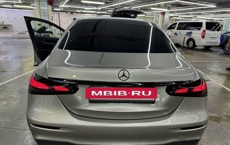 Mercedes-Benz E-Класс, 2020 год, 6 200 000 рублей, 4 фотография