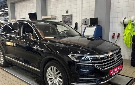 Volkswagen Touareg III, 2019 год, 5 690 000 рублей, 7 фотография