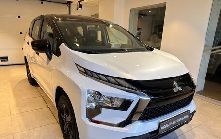 Mitsubishi Xpander, 2024 год, 3 250 000 рублей, 6 фотография