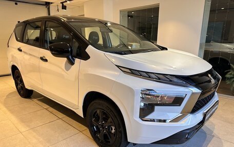 Mitsubishi Xpander, 2024 год, 3 250 000 рублей, 5 фотография