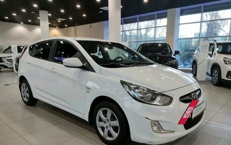 Hyundai Solaris II рестайлинг, 2014 год, 970 000 рублей, 3 фотография