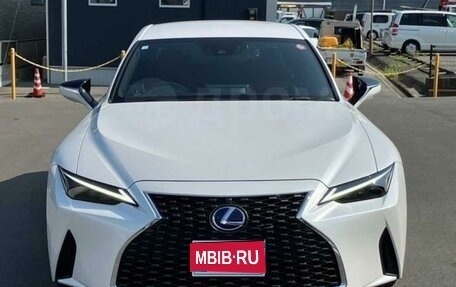 Lexus IS III, 2020 год, 3 950 000 рублей, 1 фотография