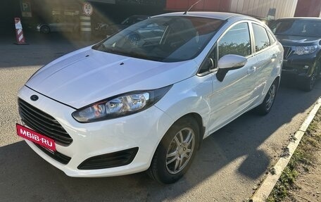 Ford Fiesta, 2016 год, 850 000 рублей, 3 фотография