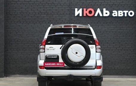 Toyota Land Cruiser Prado 120 рестайлинг, 2006 год, 2 750 000 рублей, 4 фотография