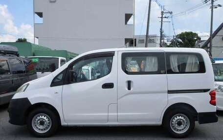 Nissan NV200, 2019 год, 1 355 000 рублей, 3 фотография