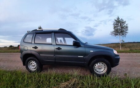 Chevrolet Niva I рестайлинг, 2012 год, 550 000 рублей, 7 фотография