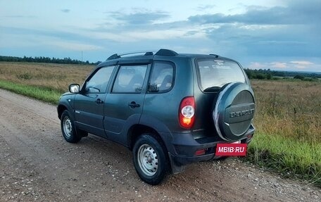 Chevrolet Niva I рестайлинг, 2012 год, 550 000 рублей, 4 фотография