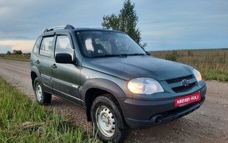 Chevrolet Niva I рестайлинг, 2012 год, 550 000 рублей, 6 фотография