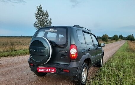 Chevrolet Niva I рестайлинг, 2012 год, 550 000 рублей, 5 фотография