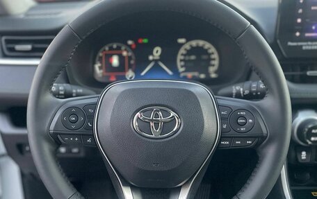 Toyota RAV4, 2024 год, 3 820 000 рублей, 13 фотография